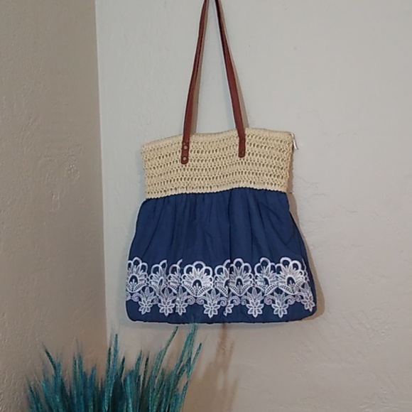 Purse - Picture 1 of 3